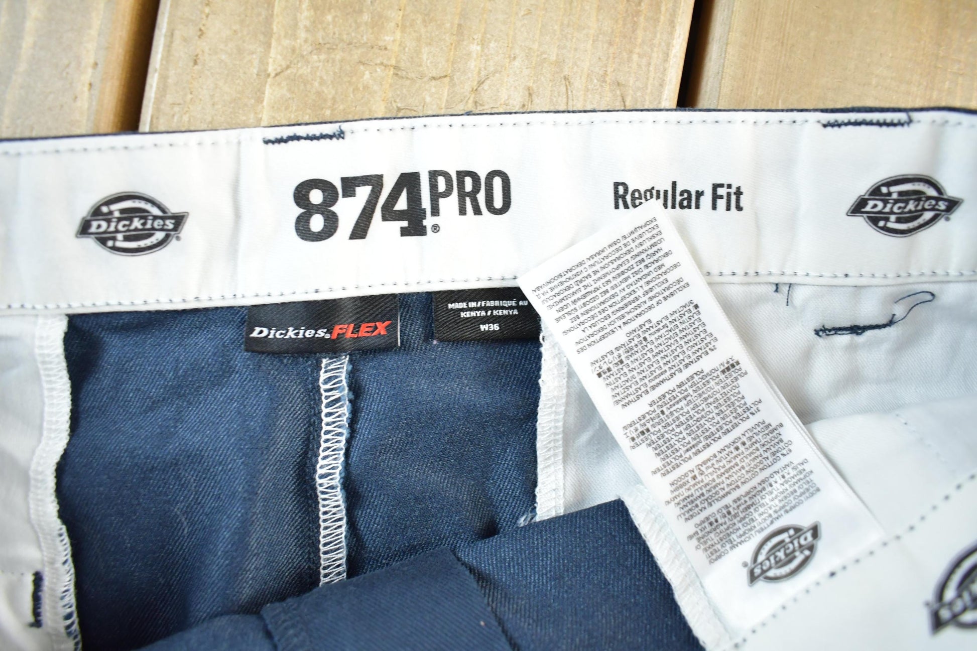 Vintage 2000s Dickies 874 Chino Shorts Men's 36 from propervintagecanada