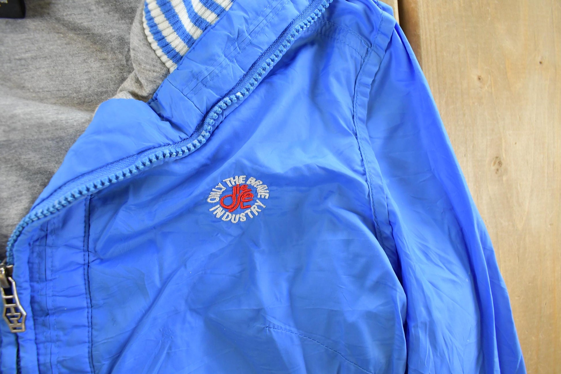 Vintage 2000s Diesel Full Zip Jacket Youth M from propervintagecanada