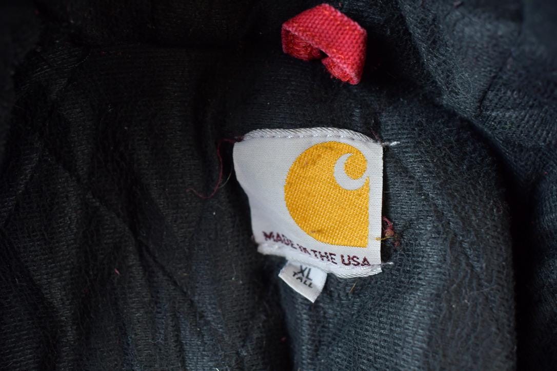 Vintage 2000s Distressed Carhartt Red Active Jacket Size L from propervintagecanada