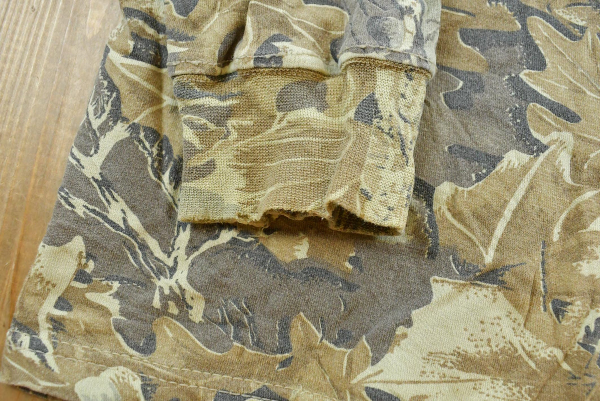 Vintage 2000s Duofold Advantage Camo Mock Turtleneck Long Sleeve T-Shirt Men's XL from propervintagecanada