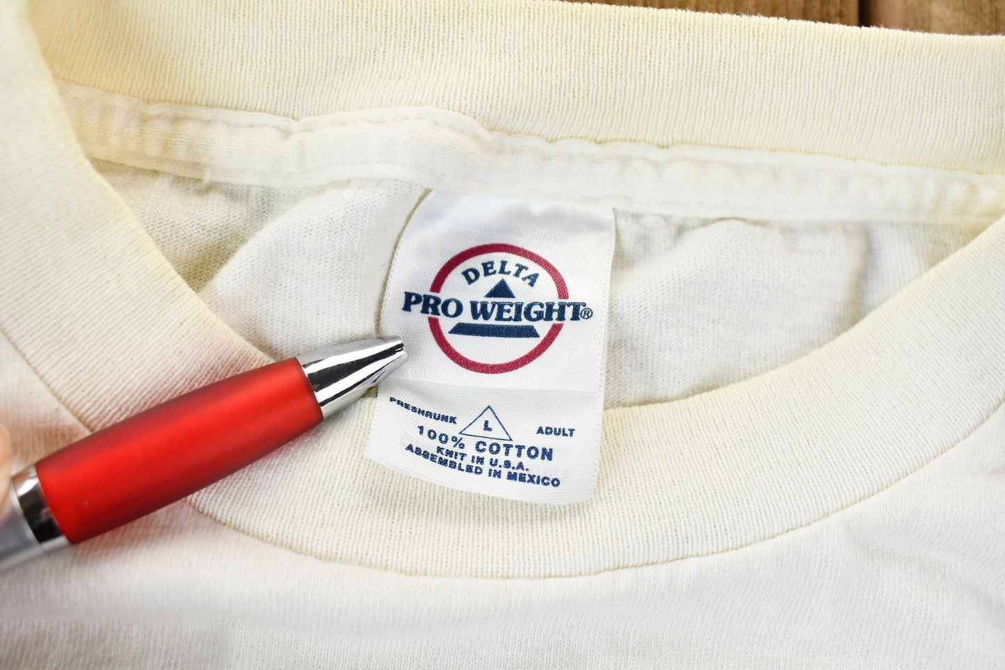 Vintage 2000s Ephemera Inc. I'm Still Hot, It Just Comes In Flashes Single Stitch Graphic T-Shirt Men's M from propervintagecanada