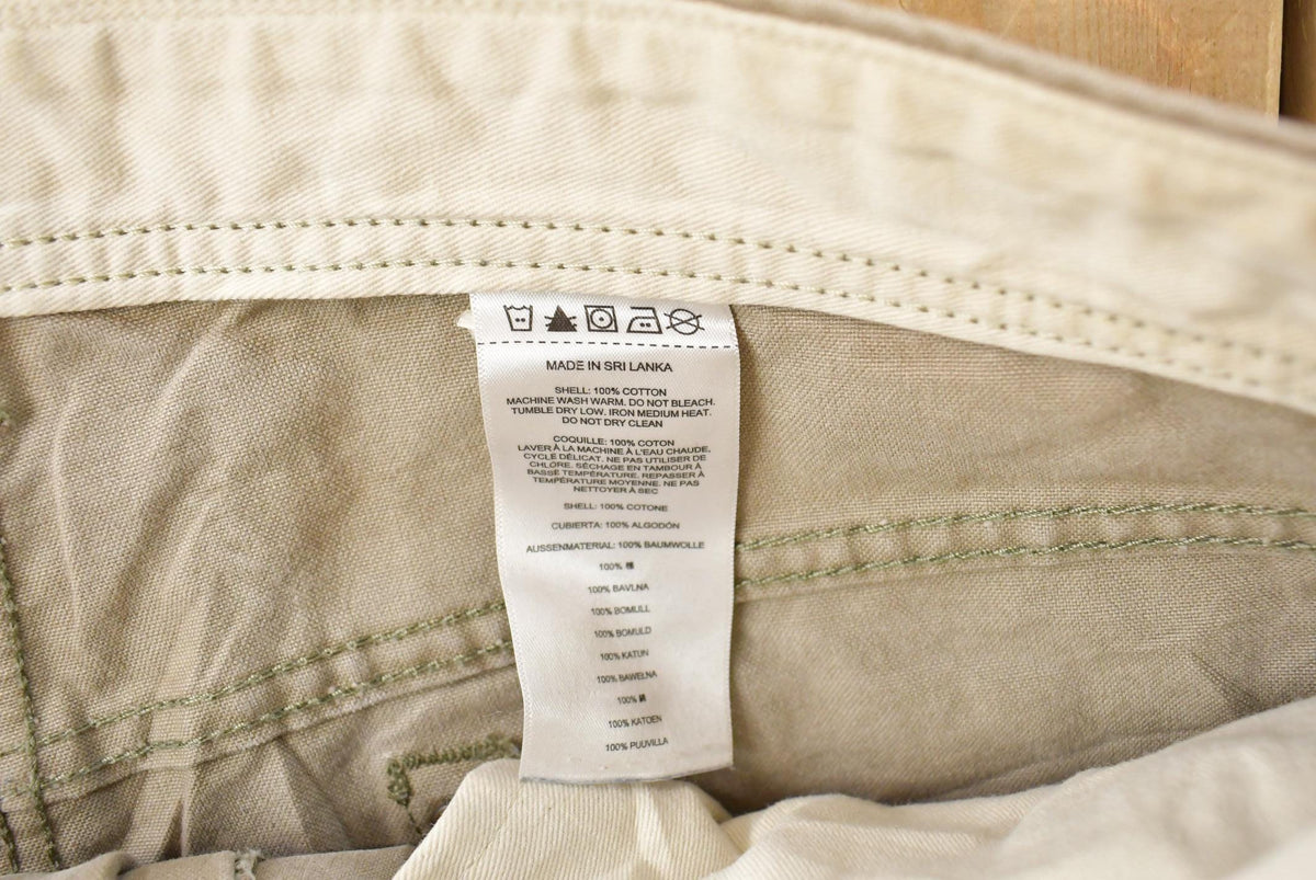 Vintage 2000s Filson Dry Tin Shorts Men's 35 from propervintagecanada