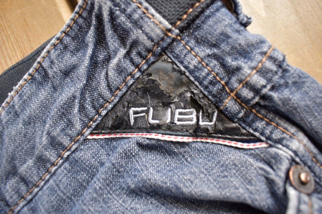 Vintage 2000s Fubu Jeans Men's 32x30 from propervintagecanada