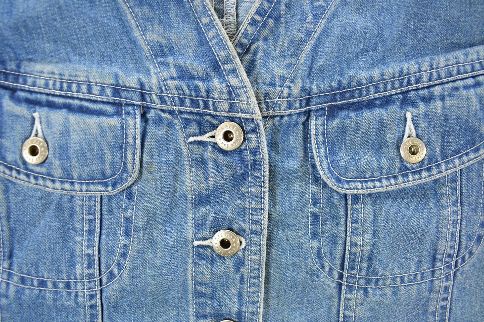 Vintage 2000s Gap Denim Button Up Vest Jacket Women's M from propervintagecanada