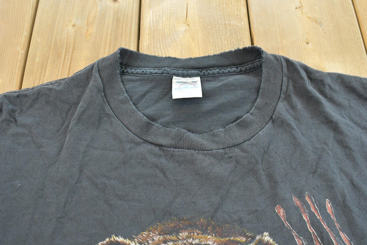Vintage 2000s Glacier Park Montana Just Bite Me Grizzly Bear Souvenir T-Shirt Men's XL from propervintagecanada