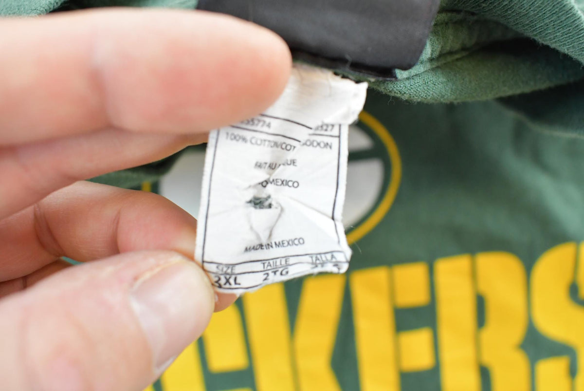 Vintage 2000s Green Bay Packers NFL Graphic T-Shirt Mens 2XL from propervintagecanada