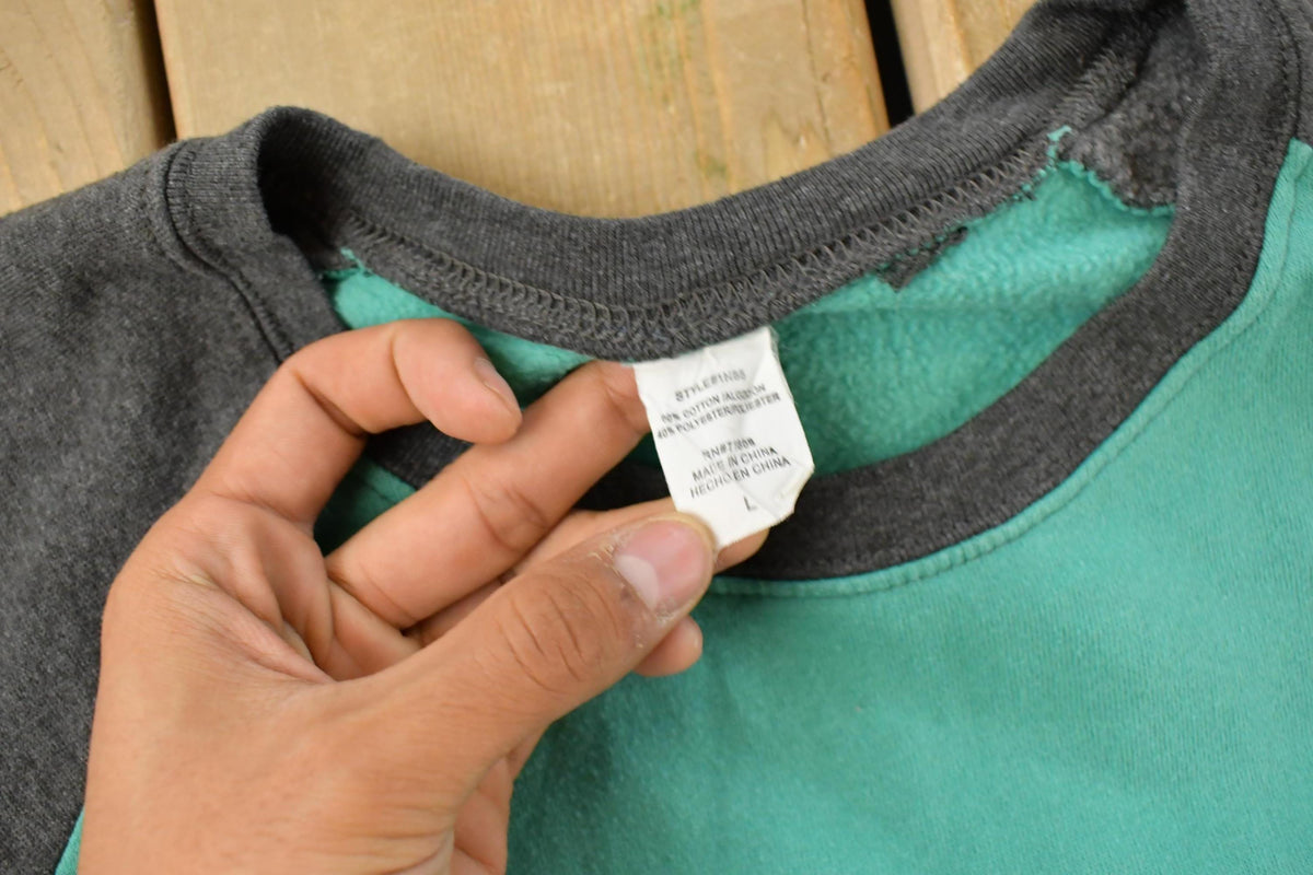 Vintage 2000s Green Blank Raglan Crewneck Sweatshirt Men's L from propervintagecanada