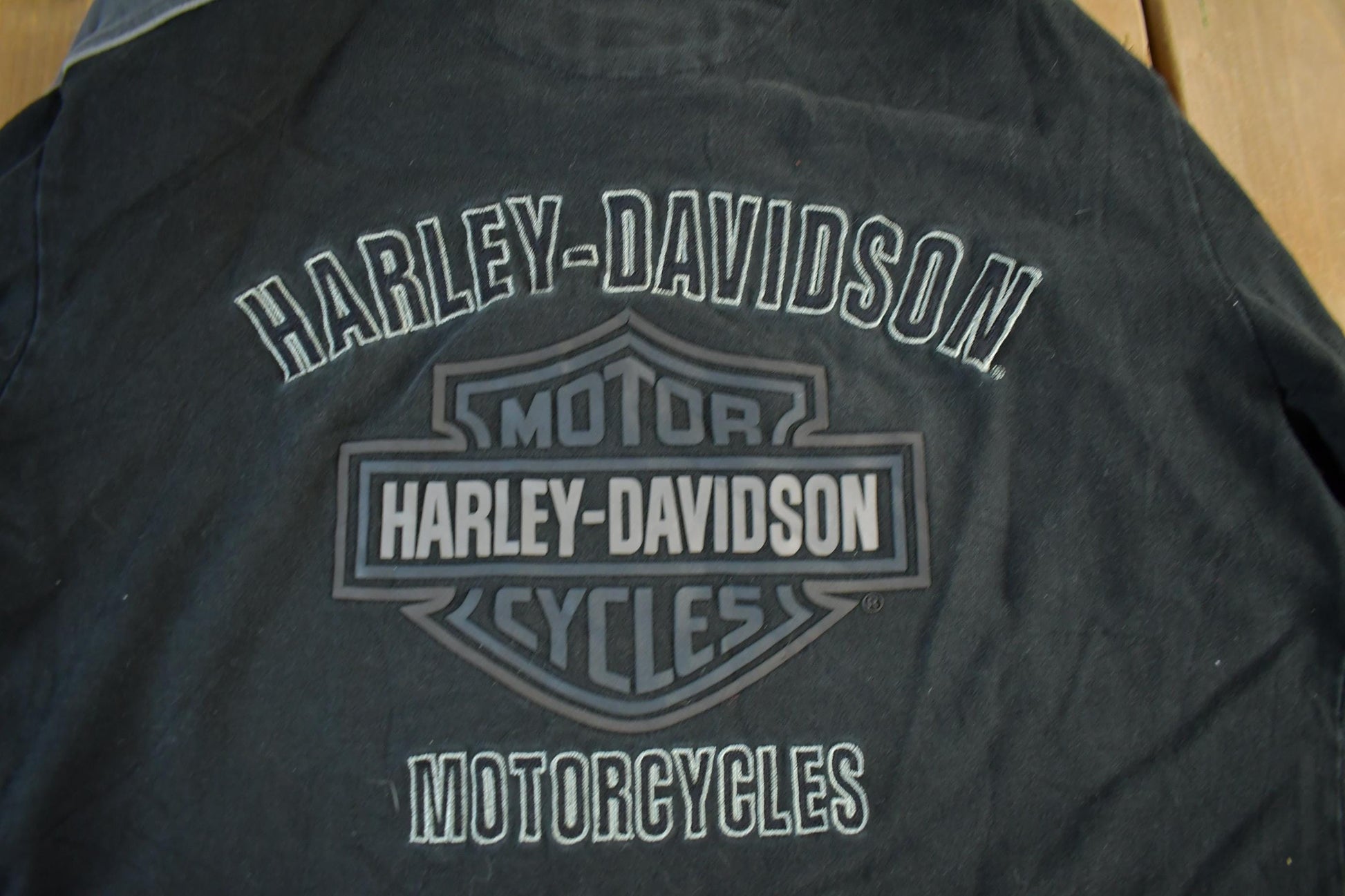 Vintage 2000s Harley Davidson Motorcycles Long Sleeve T-Shirt Men's Large from propervintagecanada