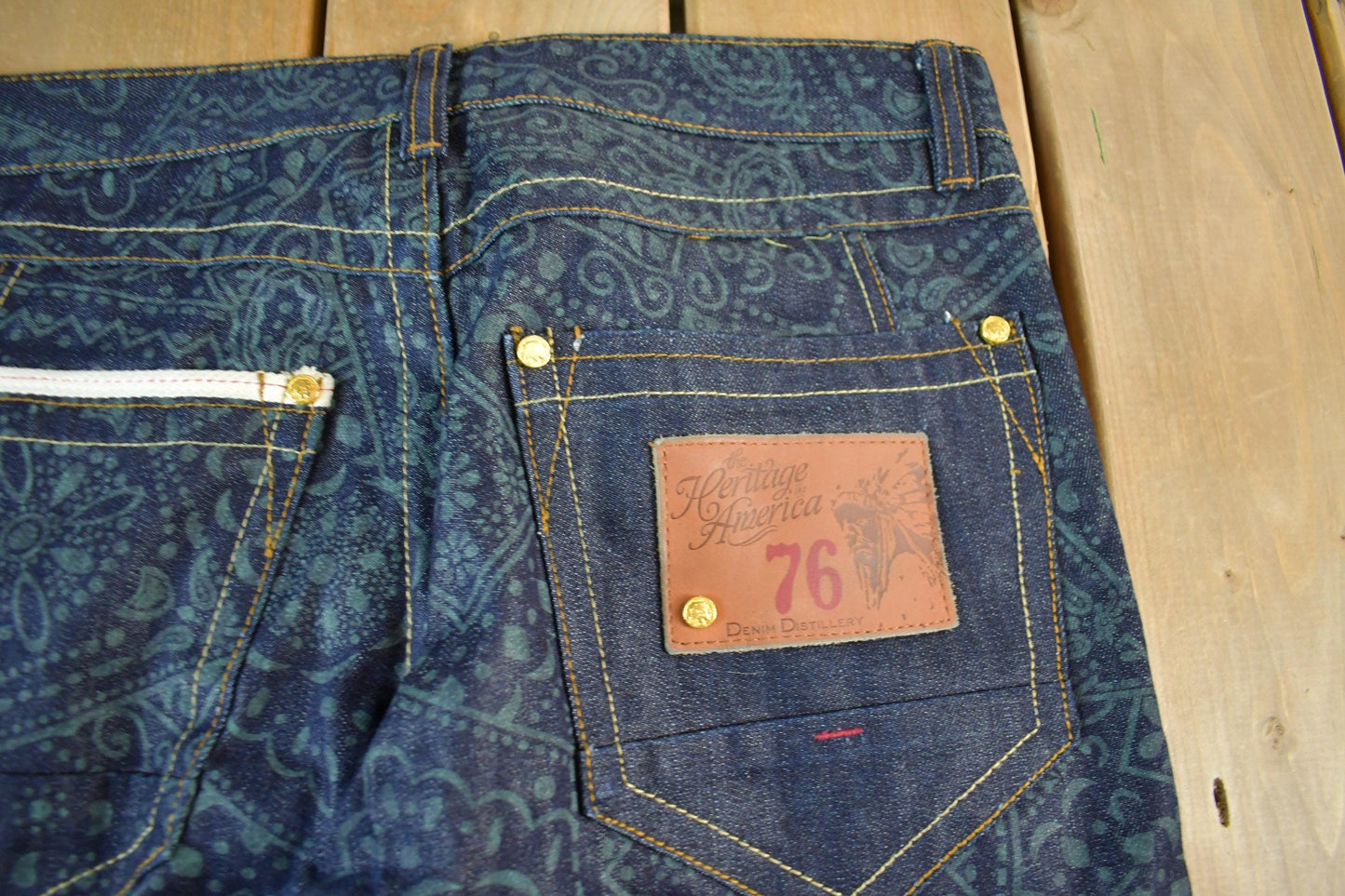 Vintage 2000s Heritage By America Jeans Men's 34 x 33 from propervintagecanada