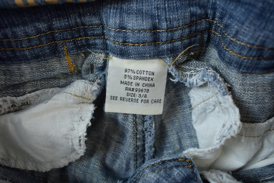 Vintage 2000s Hydraulic Low Waisted Boot Cut Denim Jeans Women's 26 x 30 from propervintagecanada