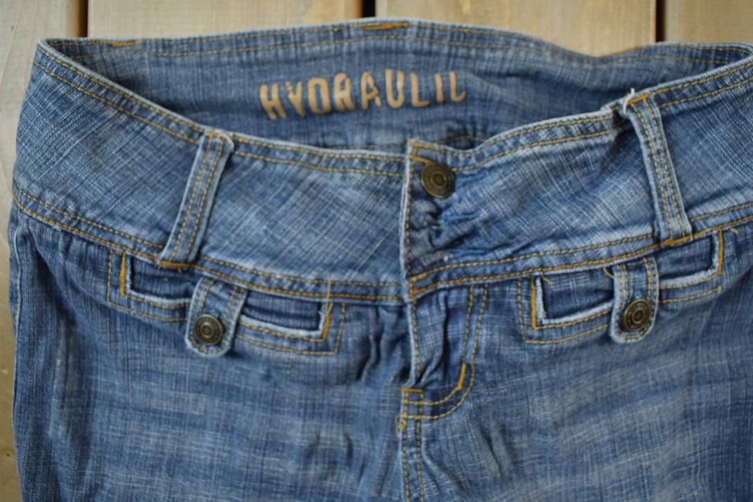 Vintage 2000s Hydraulic Low Waisted Boot Cut Denim Jeans Women's 26 x 30 from propervintagecanada