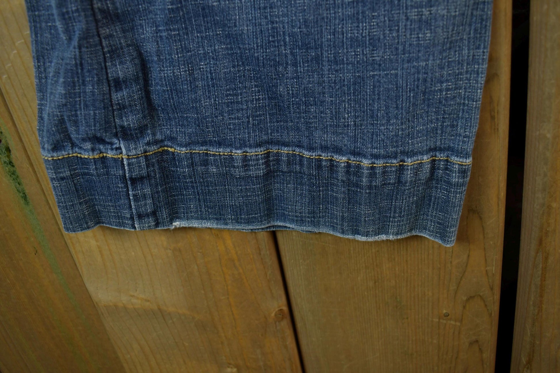 Vintage 2000s Hydraulic Low Waisted Boot Cut Denim Jeans Women's 26 x 30 from propervintagecanada
