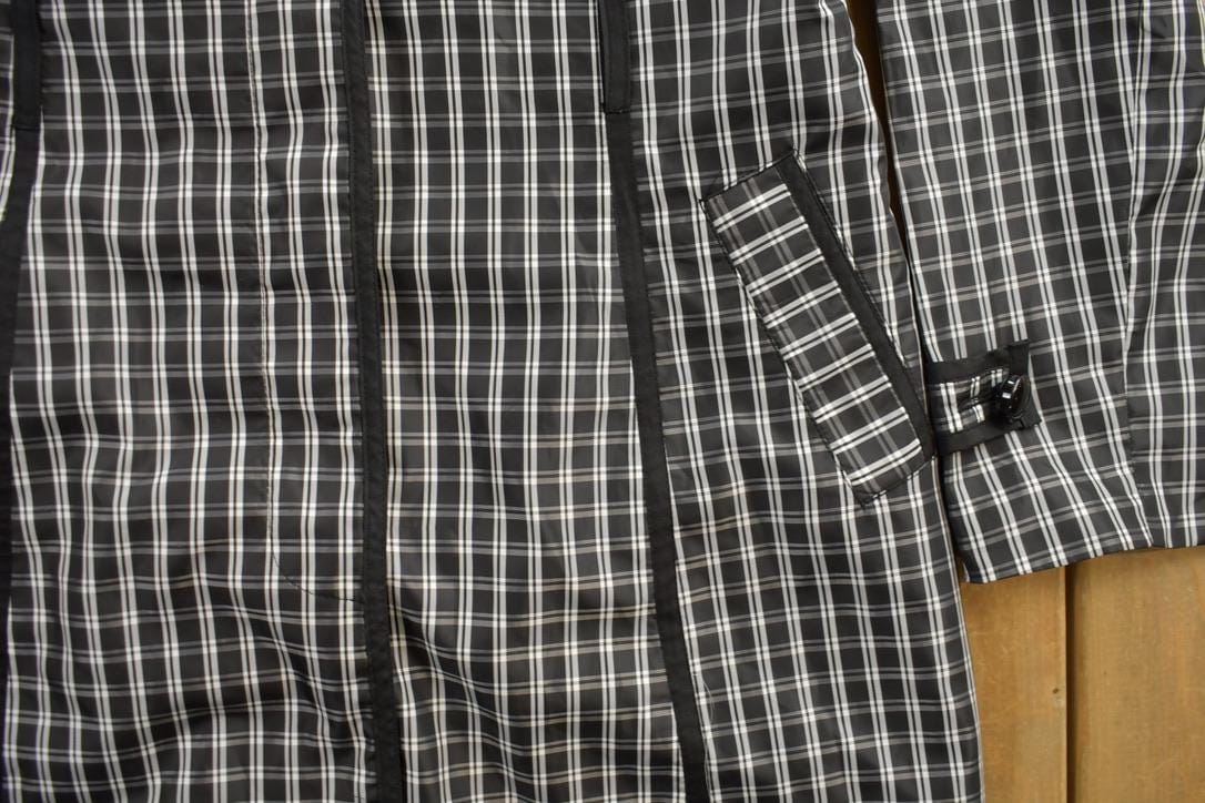 Vintage 2000s Jessica Plaid Overcoat Women's L from propervintagecanada
