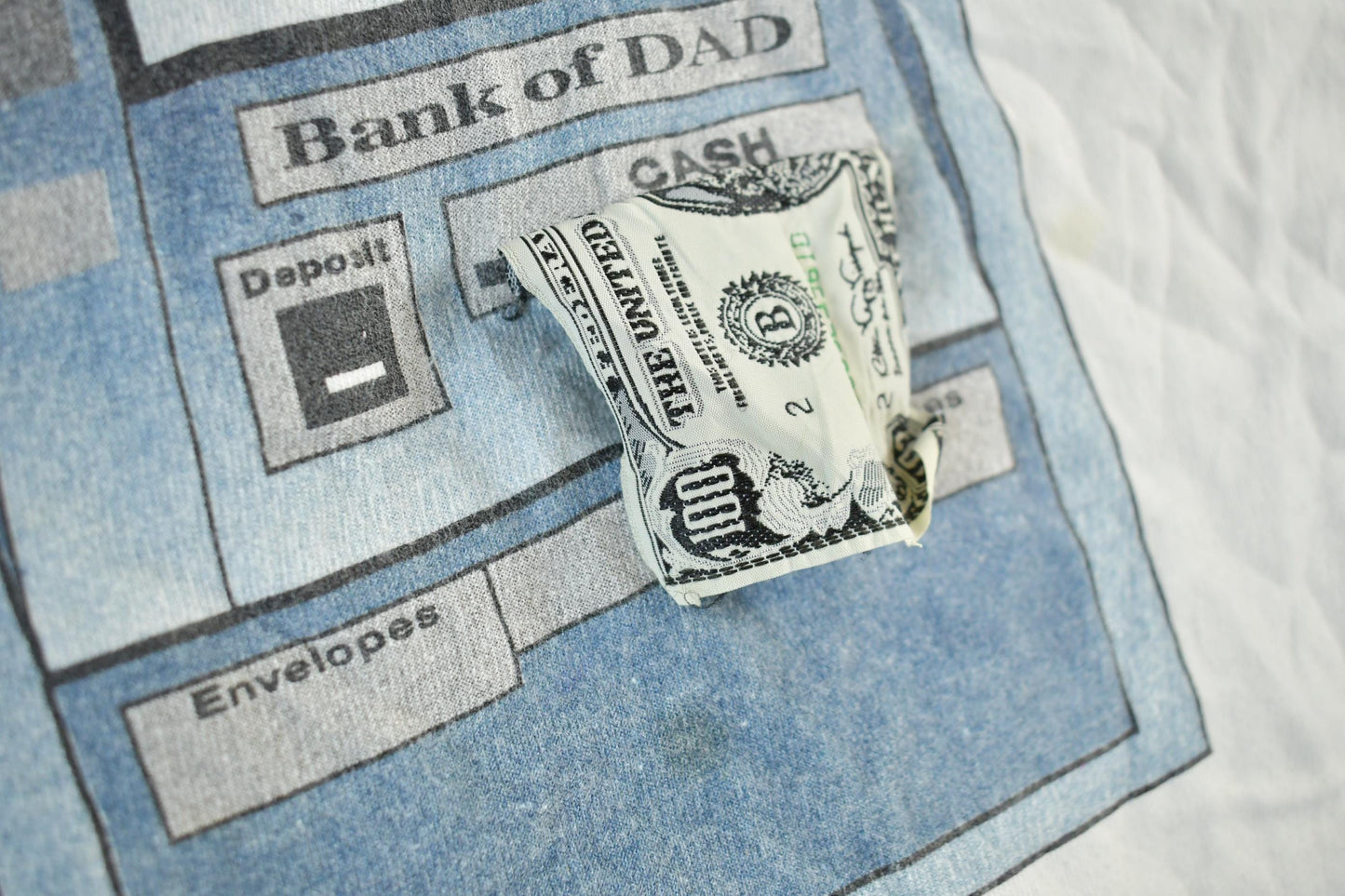 Vintage 2000s Kids Think I'n An ATM Grandparents Theme Graphic T Shirt Men's XL from propervintagecanada