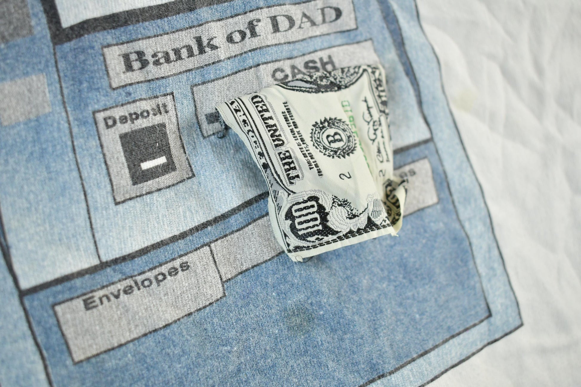 Vintage 2000s Kids Think I'n An ATM Grandparents Theme Graphic T Shirt Men's XL from propervintagecanada