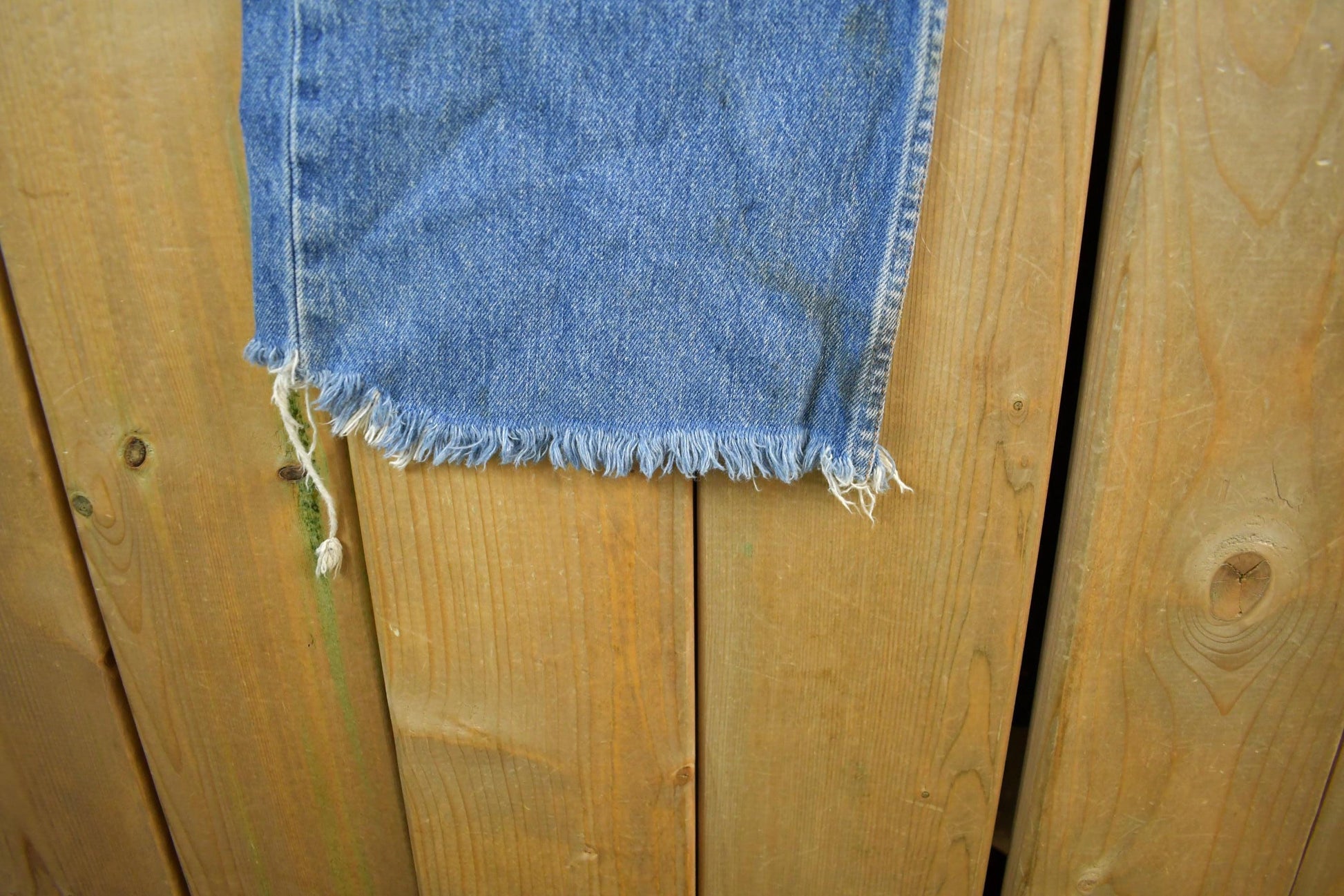 Vintage 2000s Levi's 501 Denim Jeans Men's Large 36 x 30 from propervintagecanada
