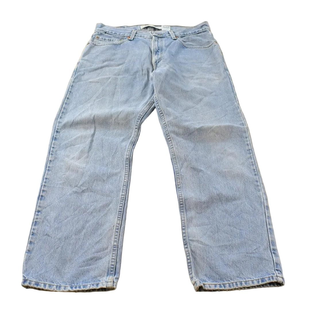 Vintage 2000s Levi's 505 Regular Fit Denim Jeans Men's 33 x 28.5 from propervintagecanada