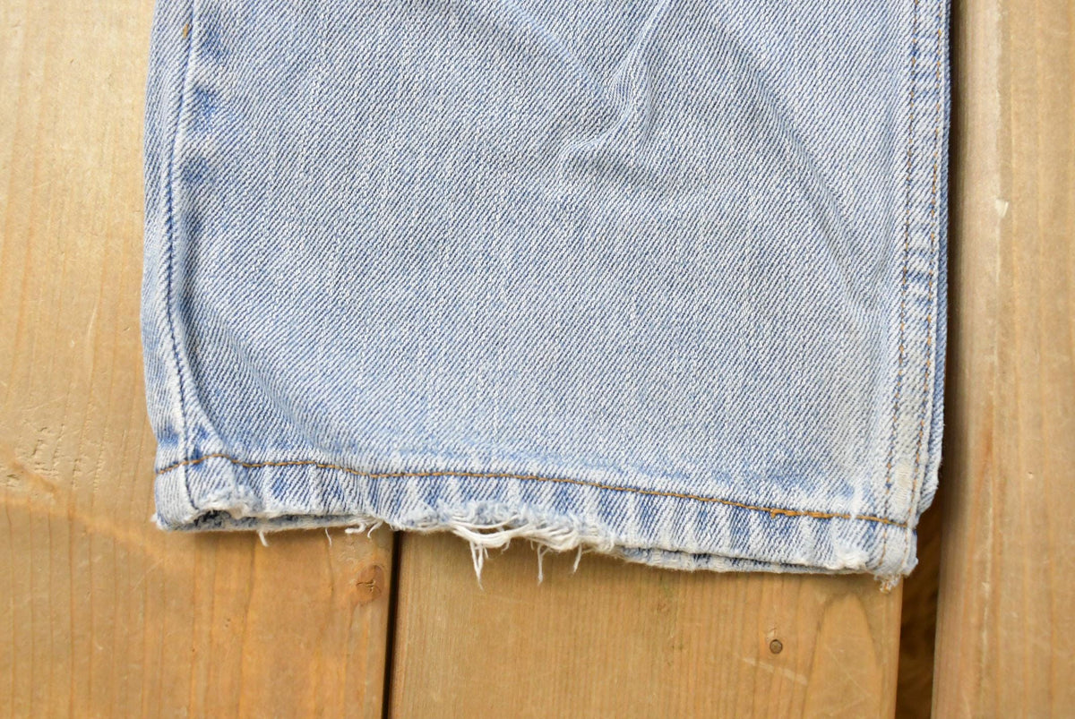Vintage 2000s Levi's 505 Regular Fit Denim Jeans Men's 36 x 28 from propervintagecanada