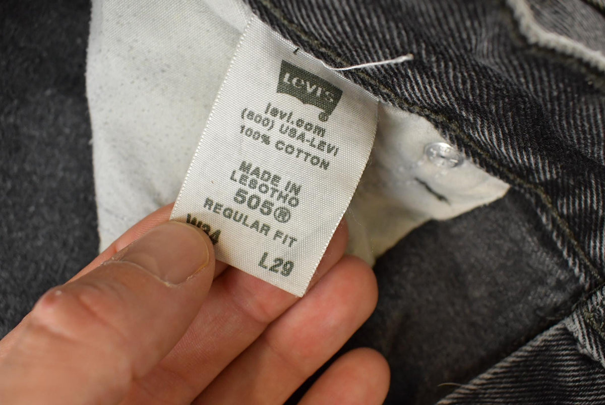 Vintage 2000s Levi's 505 Regular Straight Fit Starched Denim Black Jeans Men's 33 x 27.5 from propervintagecanada