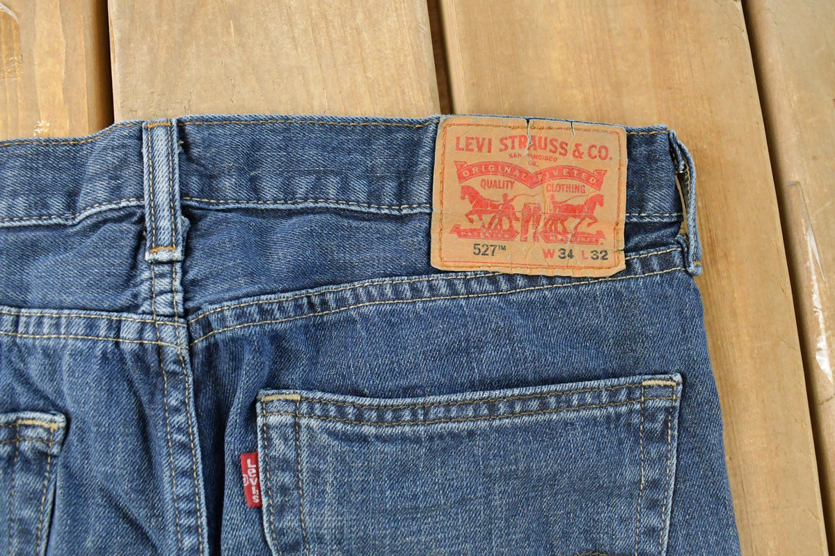 Vintage 2000s Levi's 527 Bootcut Fit Denim Jeans Men's 34 x 33.5 from propervintagecanada