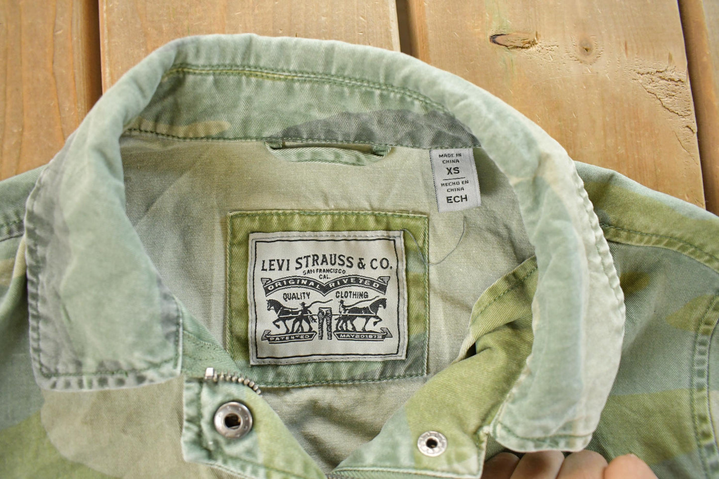 Vintage 2000s Levi's Camo Hunting Jacket Men's XS from propervintagecanada