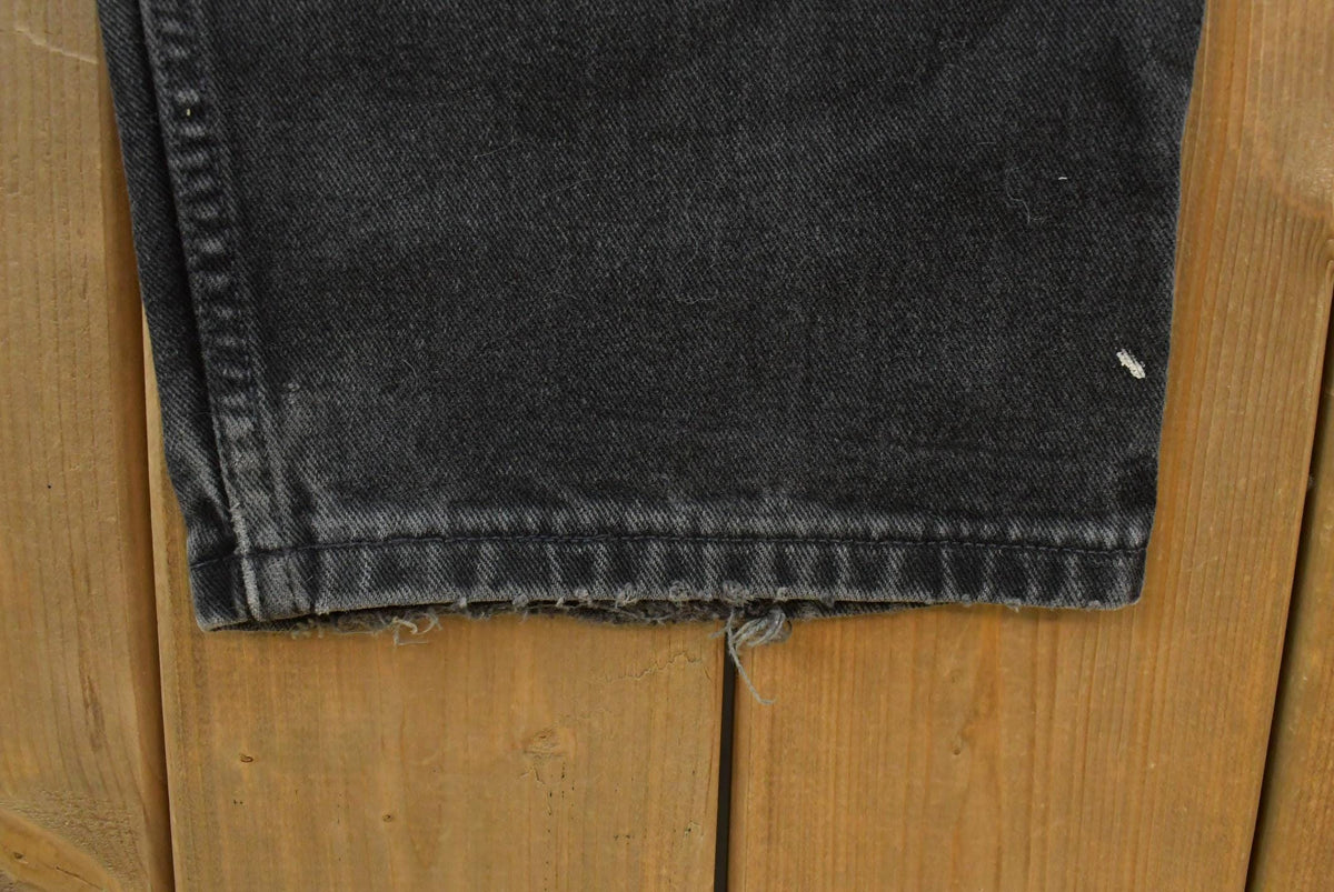 Vintage 2000s Levi's Strauss Co Relaxed Fit Denim Jeans Men's 37 x 29 from propervintagecanada