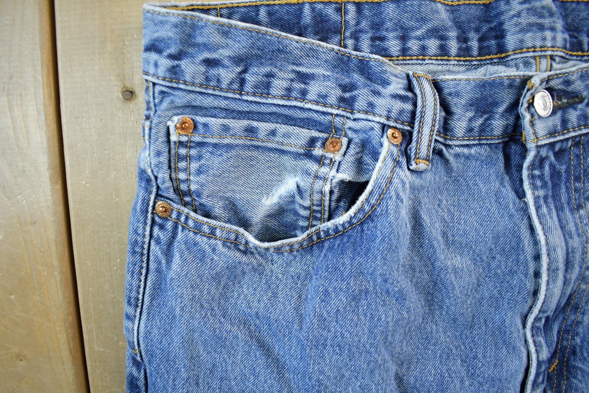 Vintage 2000s Levi Strauss Tab Denim Jeans Men's Medium 34 x 30 from propervintagecanada