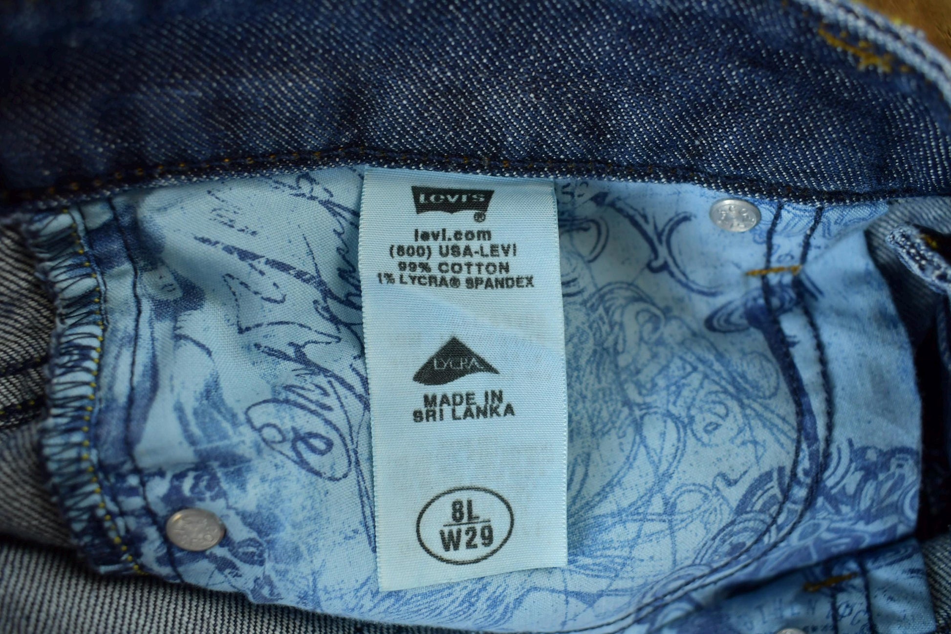 Vintage 2000s Levis Red Tab 534 Low Flare Denim Jeans Women's 30 x 32 from propervintagecanada