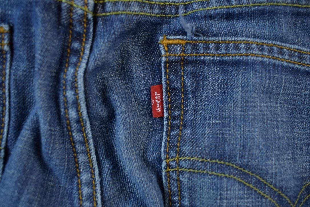 Vintage 2000s Levis Red Tab 534 Low Flare Denim Jeans Women's 30 x 32 from propervintagecanada