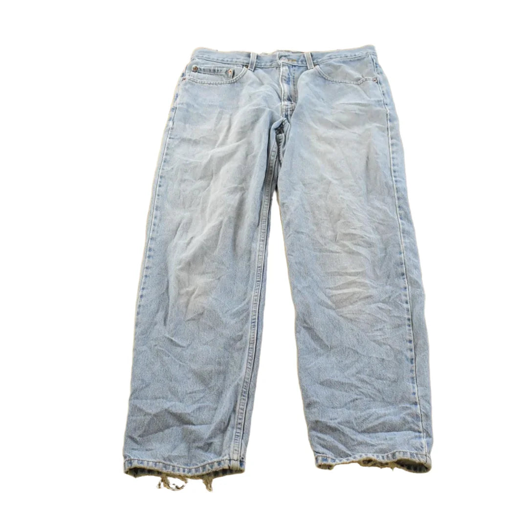 Vintage 2000s Levis Relaxed Fit 550 Denim Blue Jeans Men's 32 x 31.5 from propervintagecanada