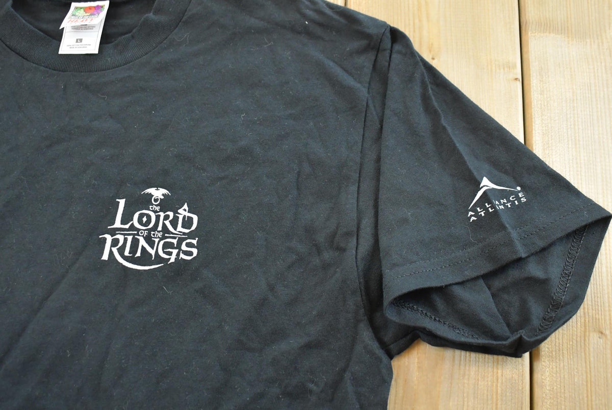 Vintage 2000s Lord of the Rings Movie Promo T-shirt Mens L from propervintagecanada