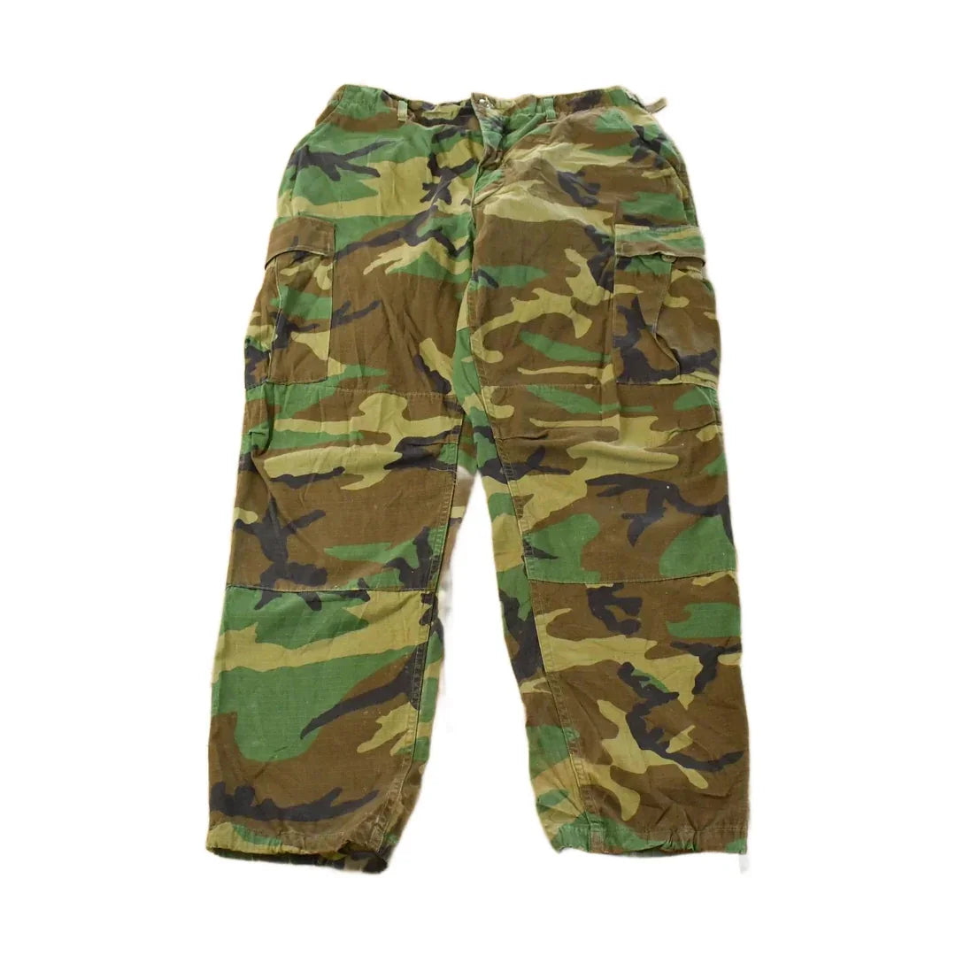 Vintage 2000s Military Army Camouflage Cargo Pants Men's 35 x 31 from propervintagecanada