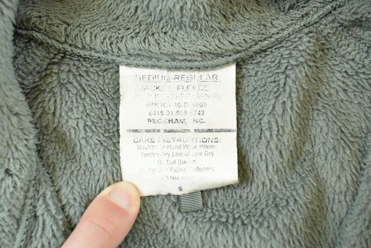 Vintage 2000s Military Cold Weather Fleece Sweater Men's M from propervintagecanada