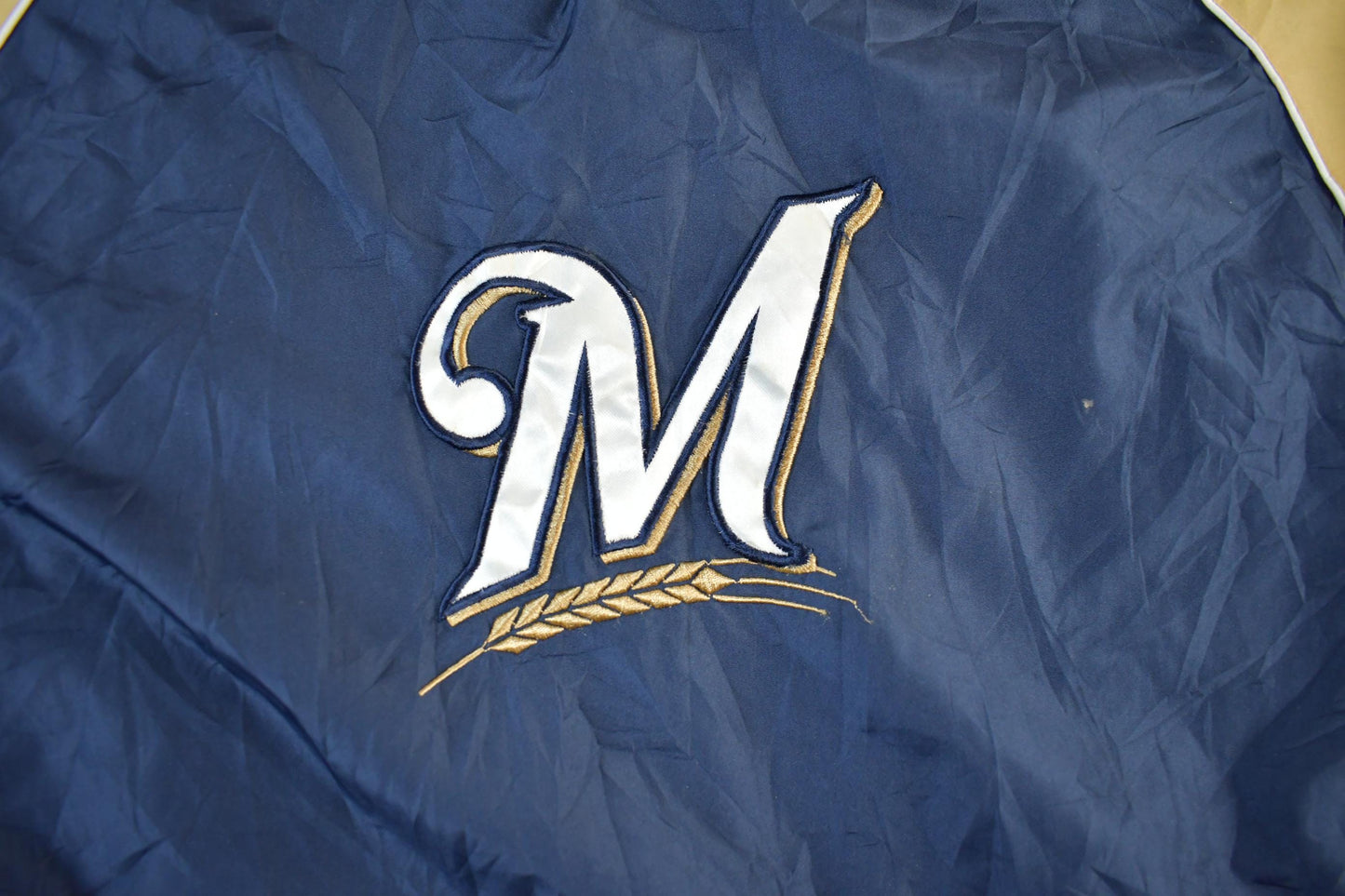 Vintage 2000s Milwaukee Brewers MLB Pull Over Windbreaker Jacket Men's XL from propervintagecanada