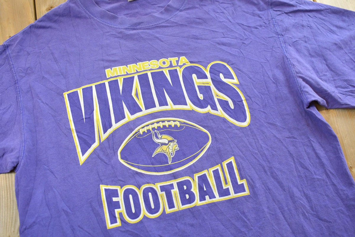 Vintage 2000s Minnesota Vikings Graphic T-Shirt Mens L from propervintagecanada