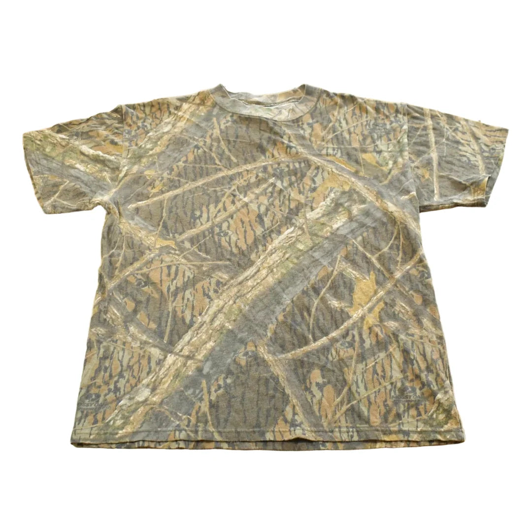 Vintage 2000s Mossy Oak Shadow Branch RealTree Camo T-Shirt Men's Large from propervintagecanada