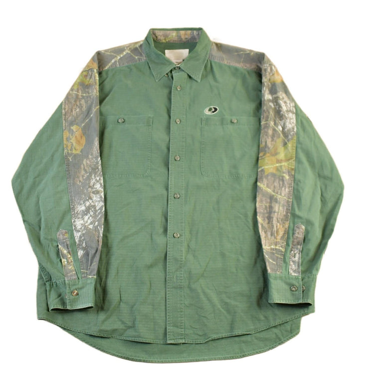 Vintage 2000s Mossy Oak Tree Camo Button Up Shirt Men's XL from propervintagecanada