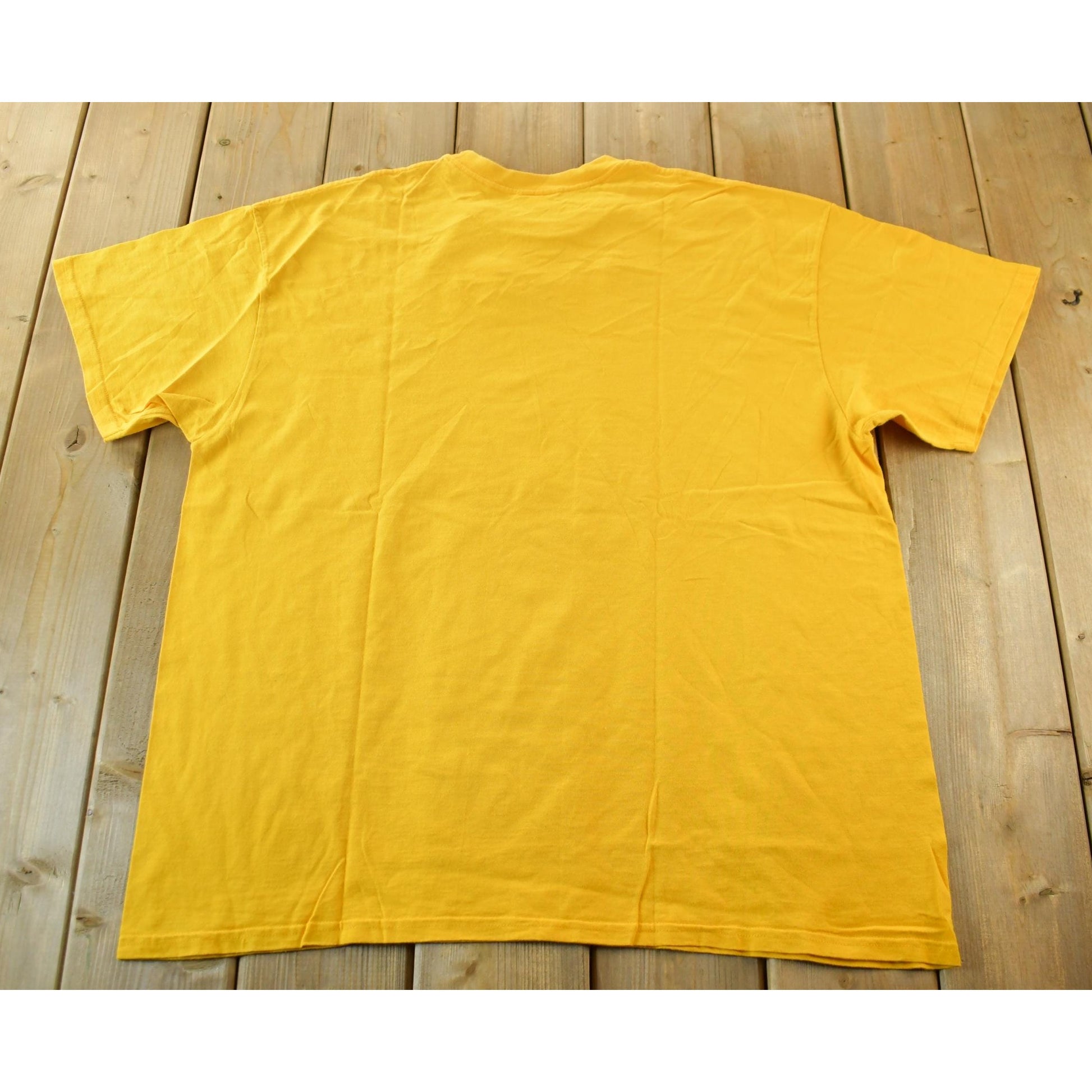 Vintage 2000s Nike Embroidered Swoosh Graphic T-Shirt from propervintagecanada