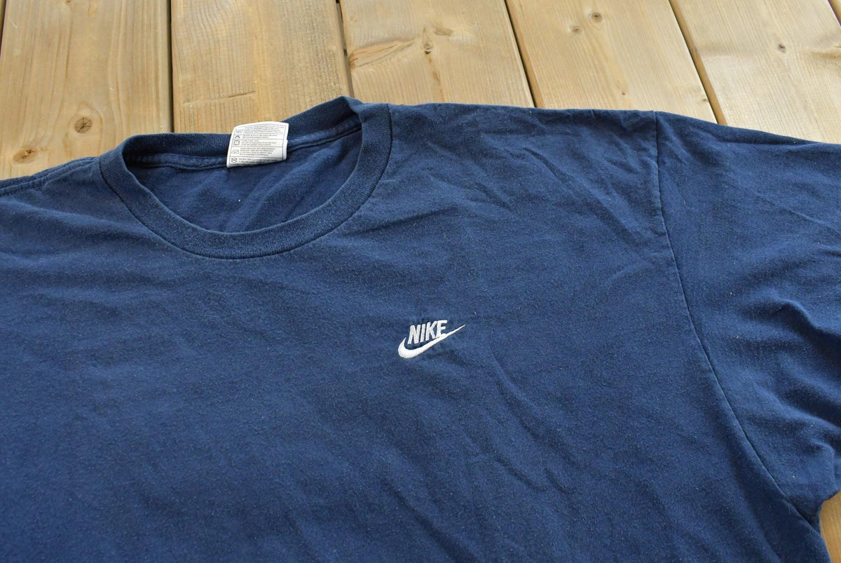 Vintage 2000s Nike Swoosh T-Shirt Mens 2XL from propervintagecanada