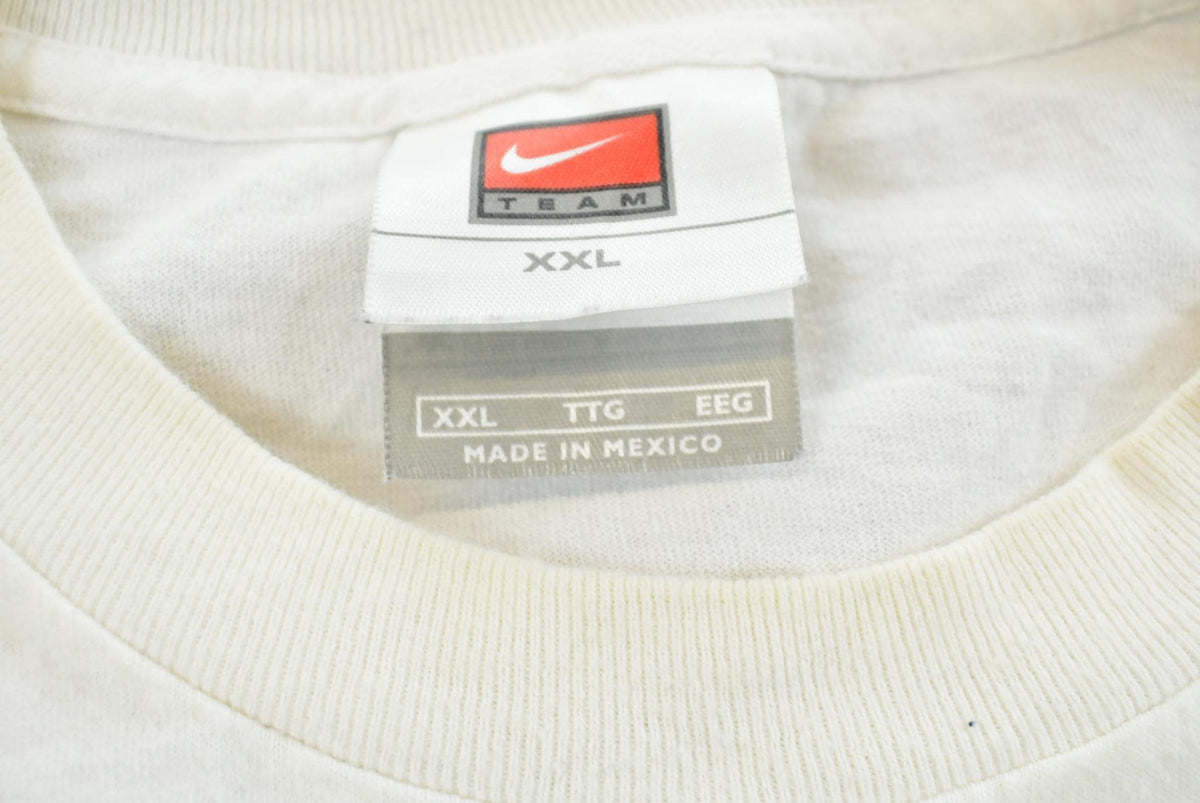 Vintage 2000s Nike Team Middle Swoosh Minnesota Timberwolves Long Sleeve Shirt Mens 2XL from propervintagecanada