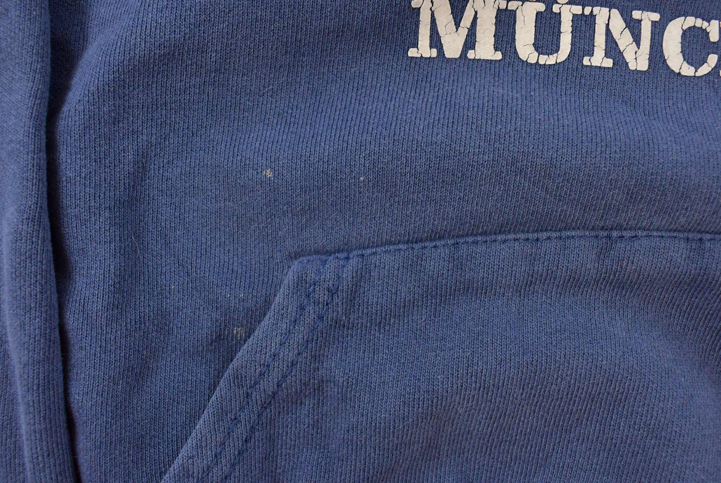Vintage 2000s Oktoberfest Hoodie Sweatshirt Men's Medium from propervintagecanada