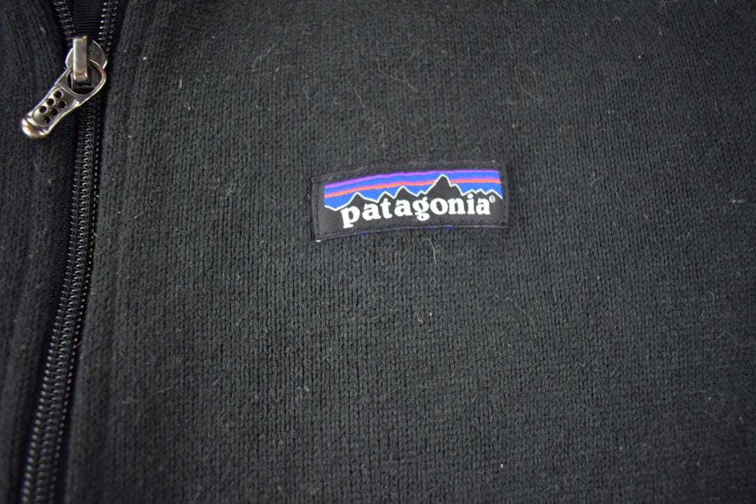 Vintage 2000s Patagonia Fleece Full Zip Sweater Men's Large from propervintagecanada