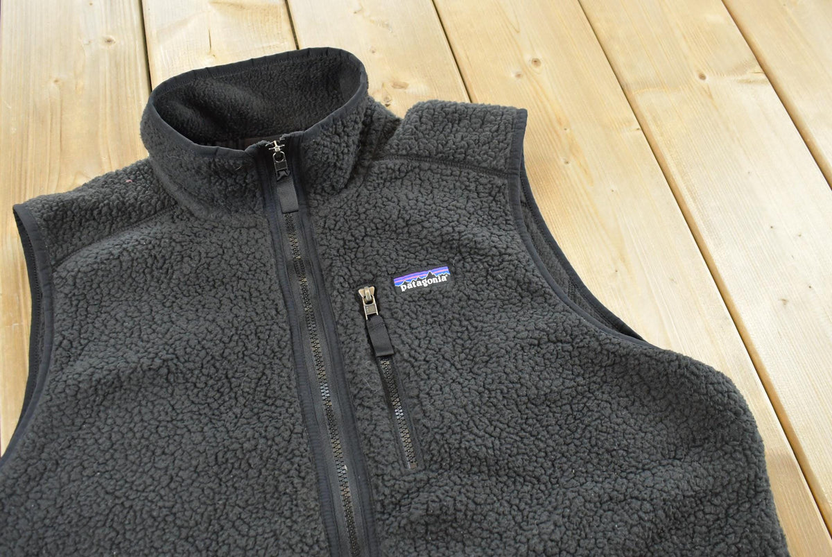 Vintage 2000s Patagonia Full Zip Fleece Sweater Vest Mens L from propervintagecanada