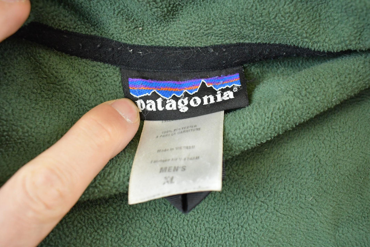 Vintage 2000s Patagonia Green Fleece Polartec Zip Up Sweater Mens XL from propervintagecanada