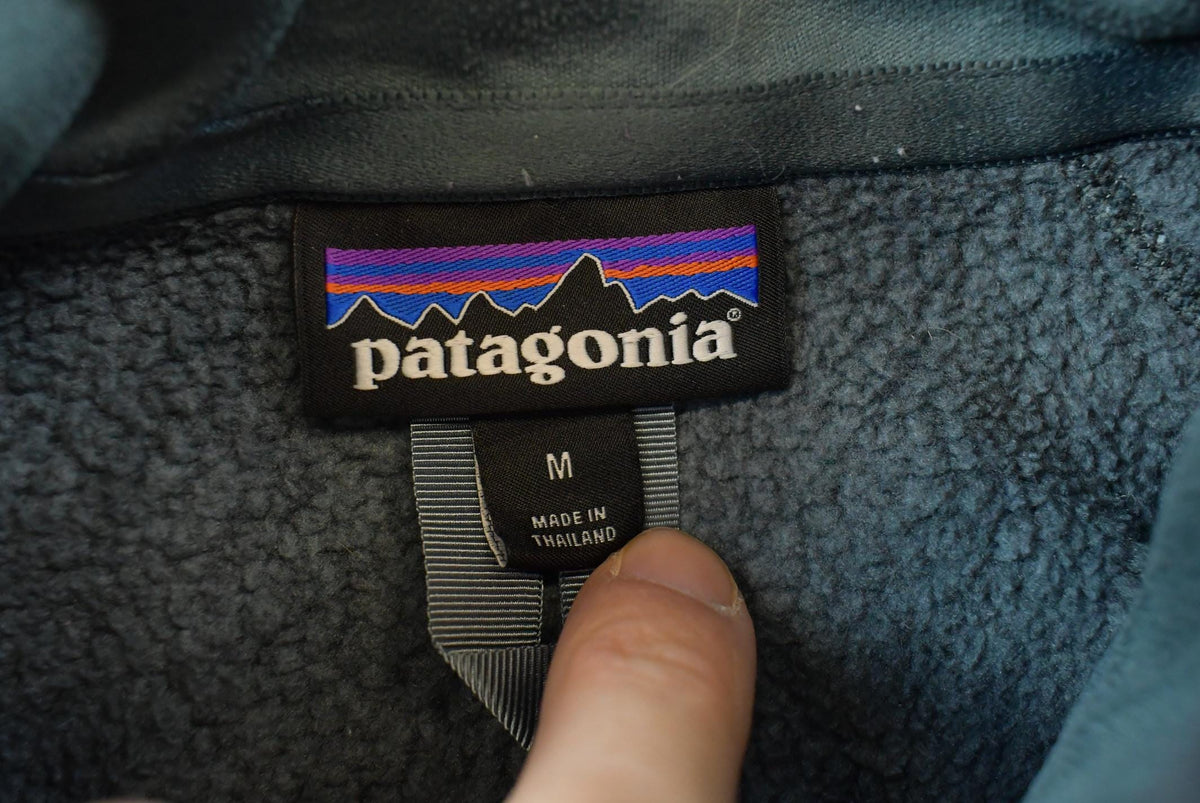 Vintage 2000s Patagonia Quarter Zip Fleece Sweater Men's M from propervintagecanada