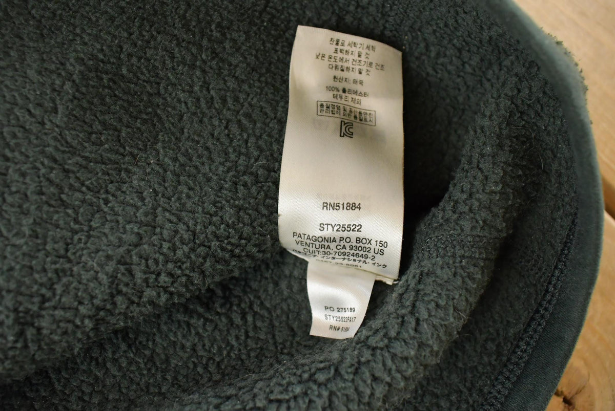 Vintage 2000s Patagonia Quarter Zip Fleece Sweater Men's M from propervintagecanada