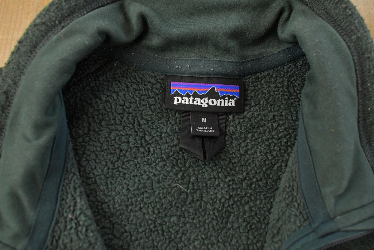 Vintage 2000s Patagonia Quarter Zip Fleece Sweater Men's M from propervintagecanada