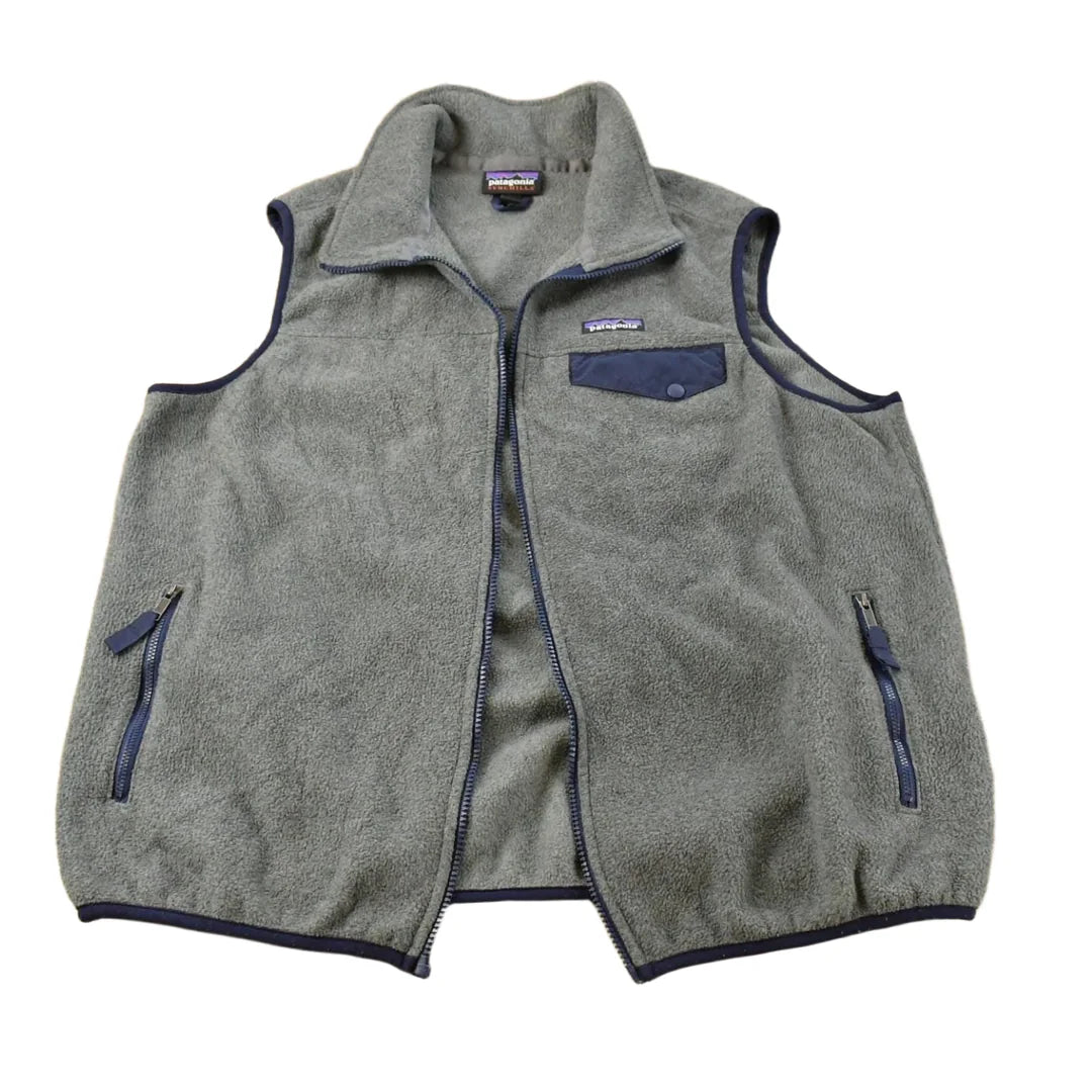 Vintage 2000s Patagonia Synchilla Full Zip Fleece Sweater Vest Mens L from propervintagecanada