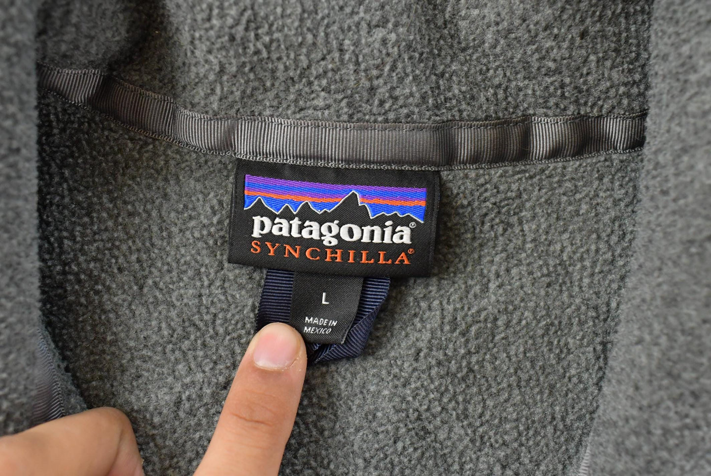 Vintage 2000s Patagonia Synchilla Full Zip Fleece Sweater Vest Mens L from propervintagecanada