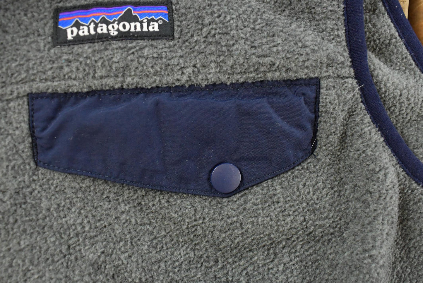 Vintage 2000s Patagonia Synchilla Full Zip Fleece Sweater Vest Mens L from propervintagecanada